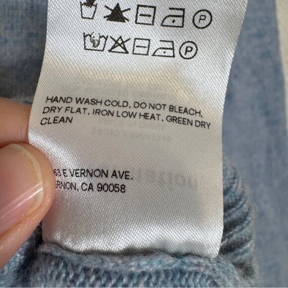 Reformation Blue Cashmere Crew Neck Sweater Womens S Pullover Fall Classic - Picture 5 of 9